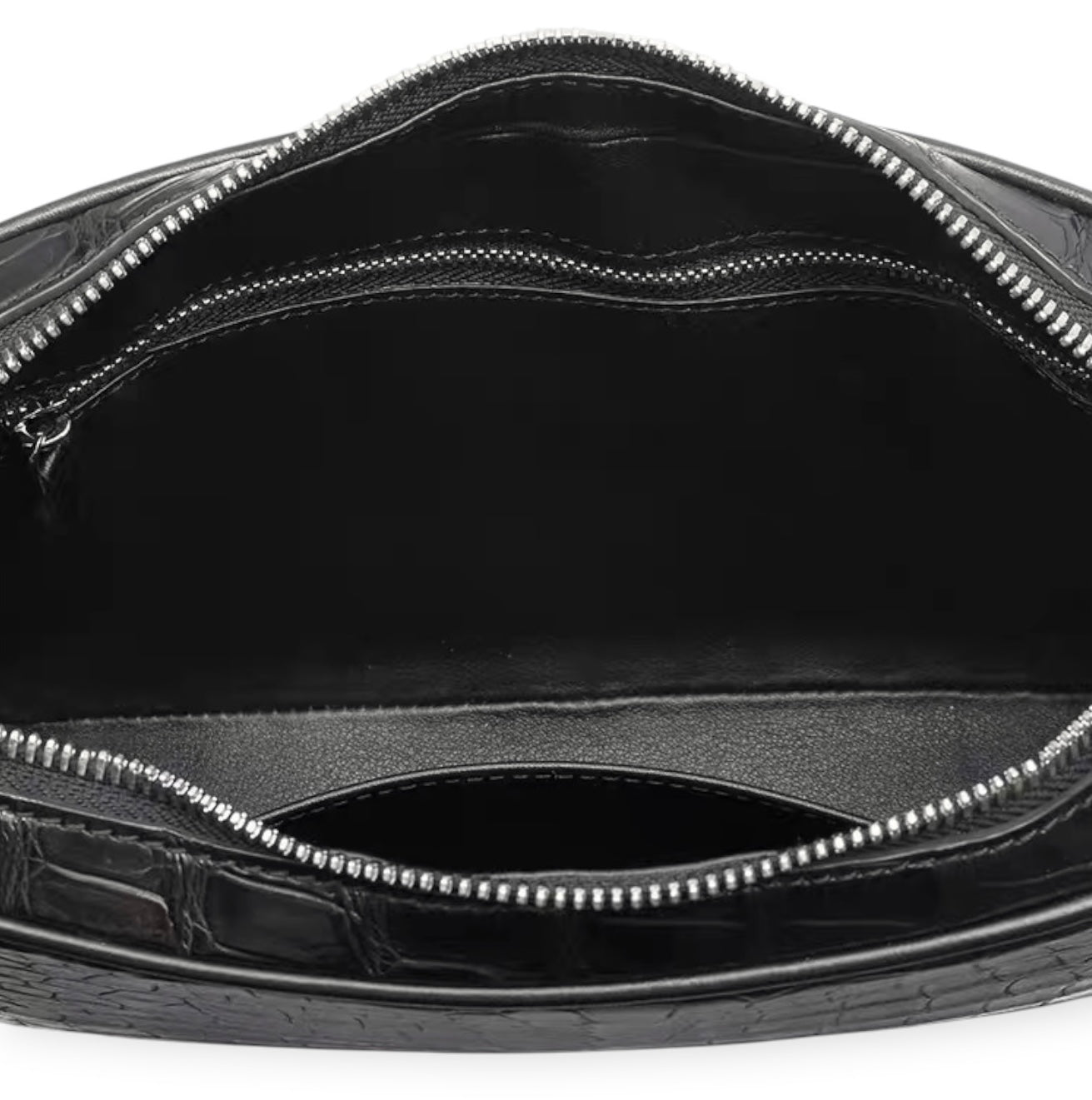 SIGNATURE CLUTCH